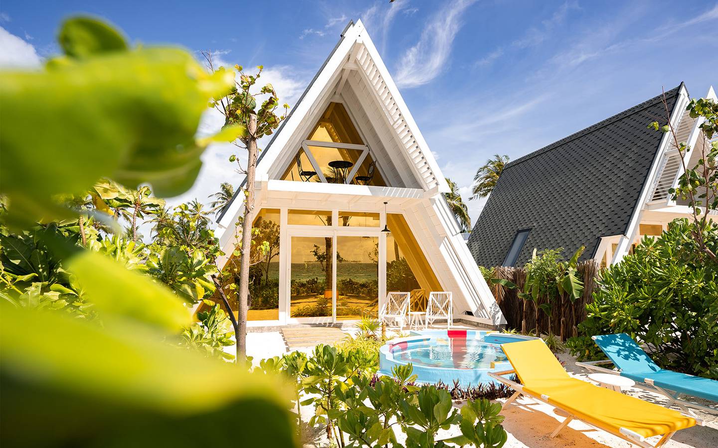 Oaga_Art_Resort_Haruge_Beach_Villa_1