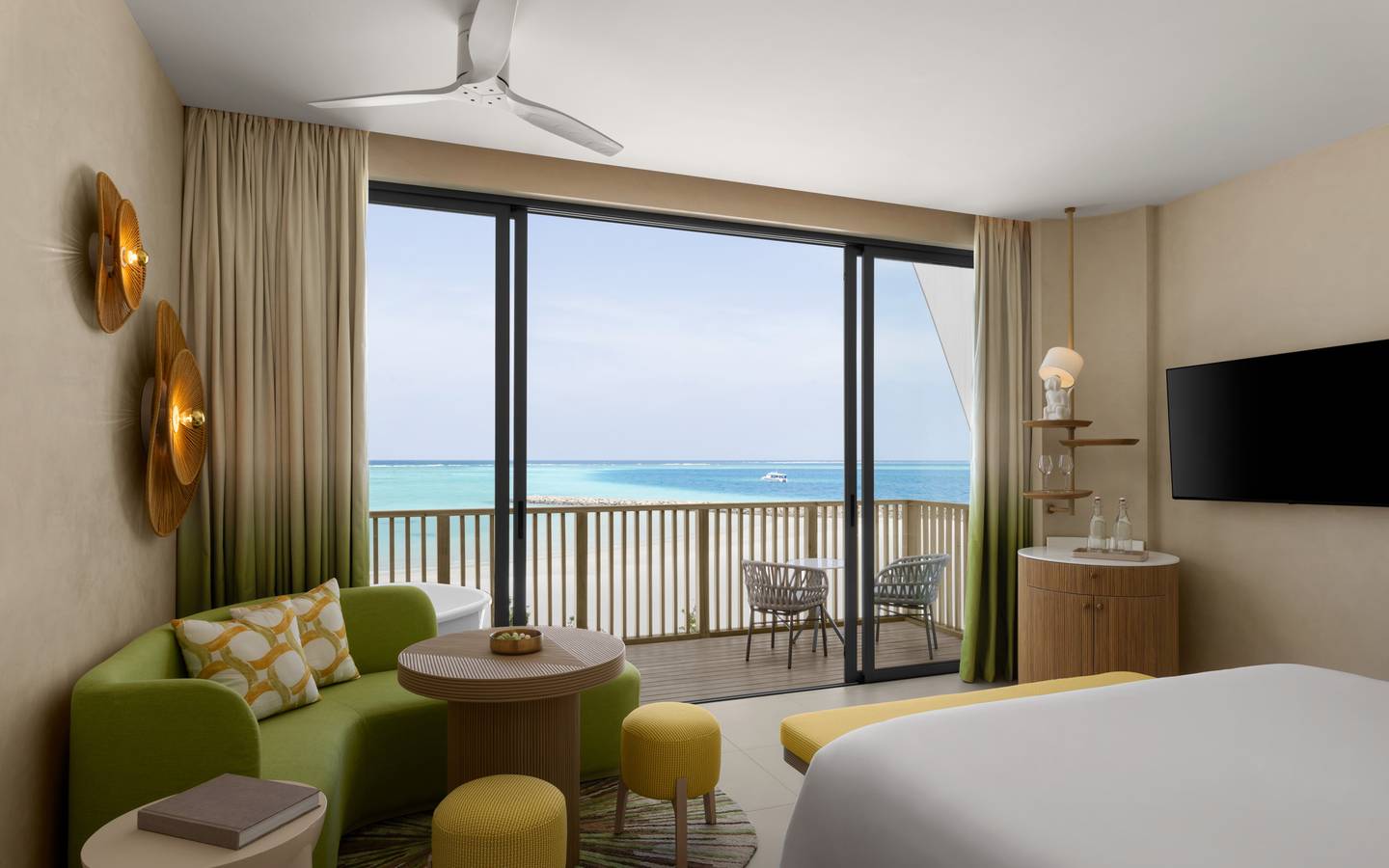 Centara_Mirage_Panoramic_Room_5