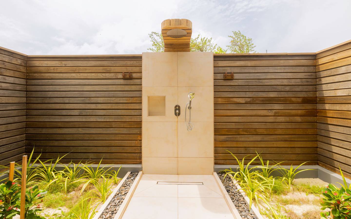 Nala_Maldives_Sunrise_Beach_Villa_9