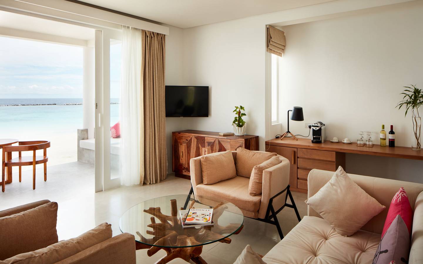 Sun Siyam Iru Veli, Malediven, Grand Beach Suite, Beach Residence with Pool, Wohnbereich