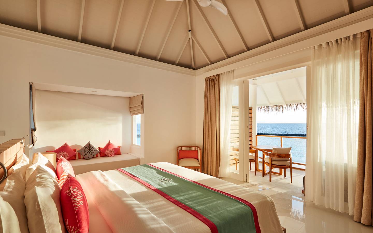 Sun Siyam Iru Veli, Malediven, Grand Beach Suite, Beach Residence with Pool, Schlafzimmer