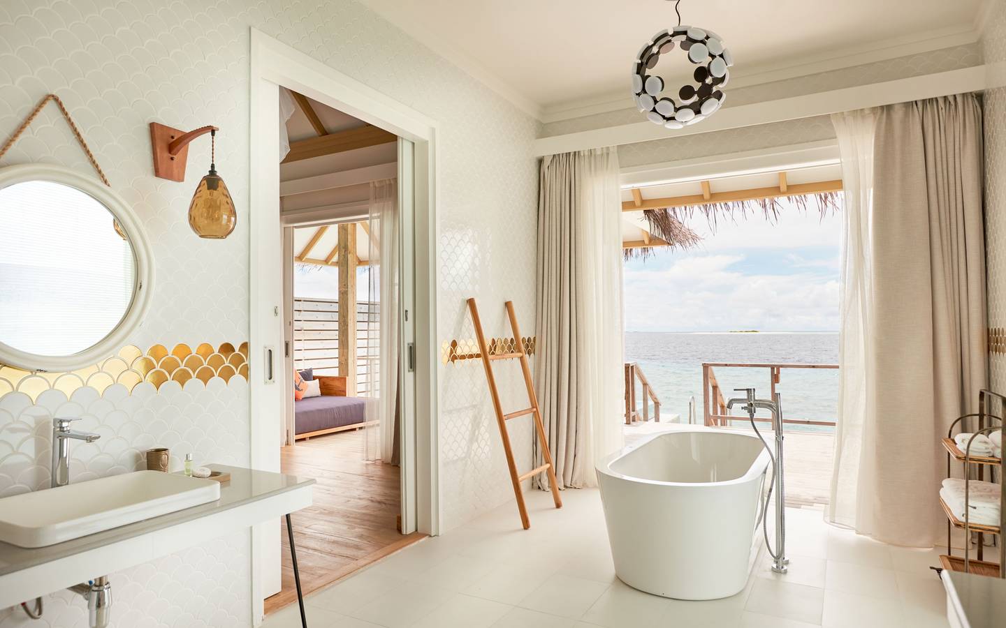 Sun Siyam Iru Veli, Malediven, Dolphin Ocean Villa with Pool, Badezimmer