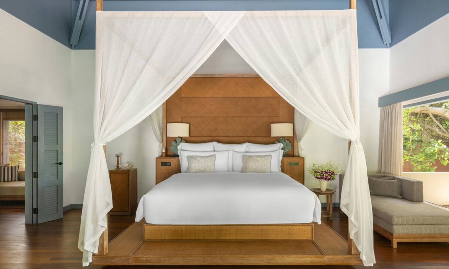 Oceanfront_Beach_Pool_Villa_1