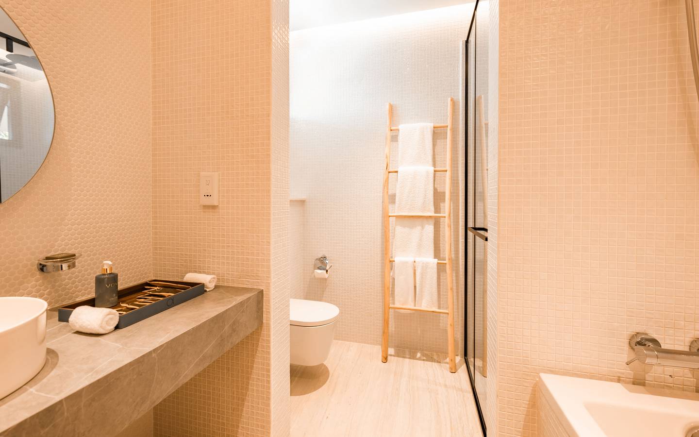 Ananea-Madivaru-Maldives-2-Bedroom-Beach-Pool-Villa-Sleeping_8