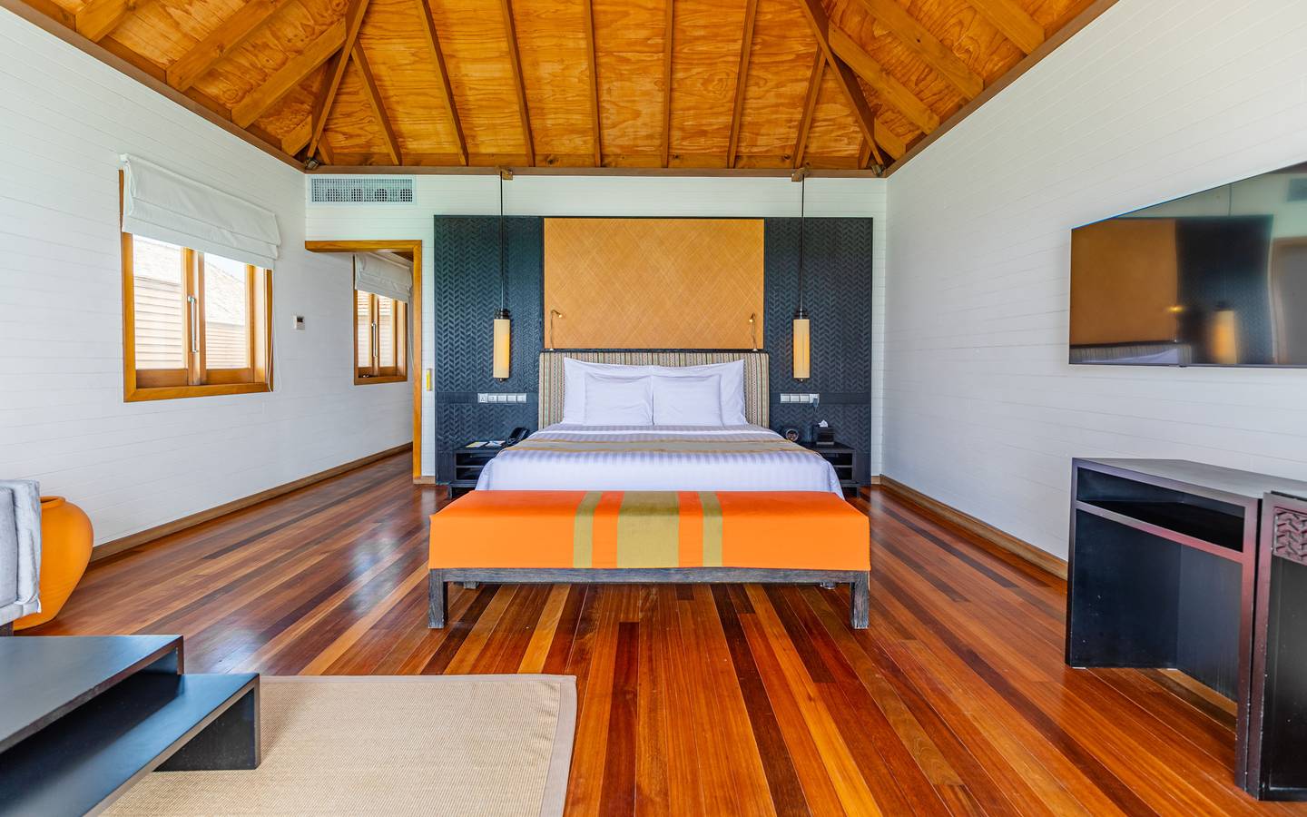 Meeru_Island_Ocean_Villa_Interieur_1