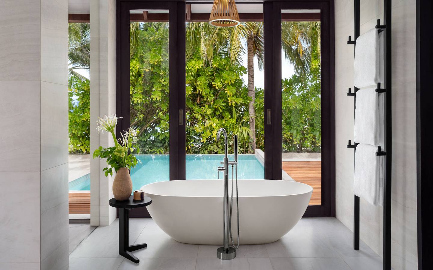 Anantara_Veli_Maldives_Beach_Pool_Villa_Badezimmer_2