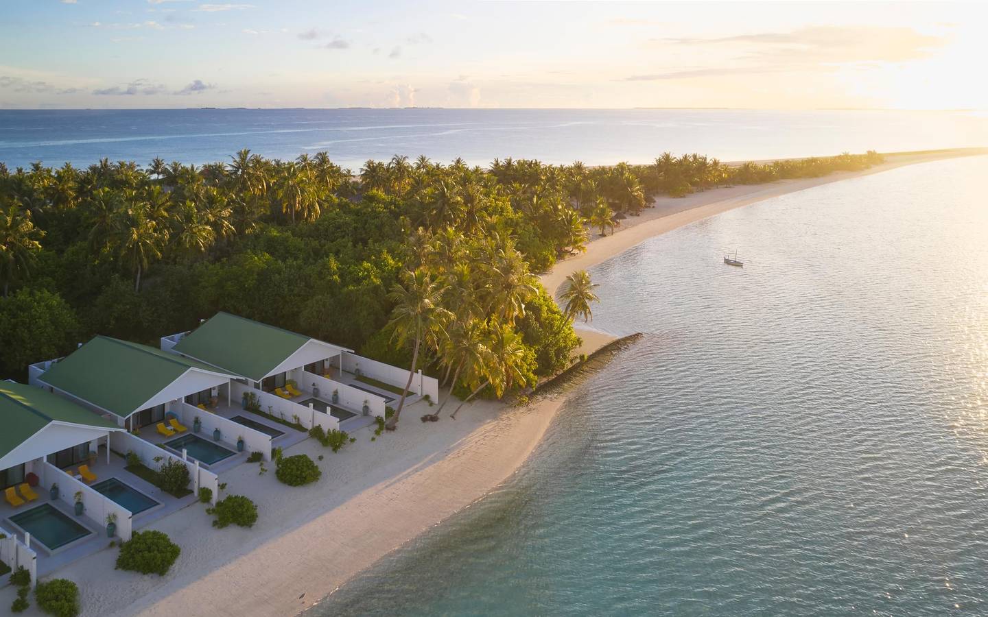 Villa_Park_Sun_Island_Deluxe_Beach_Pool_Villa_5