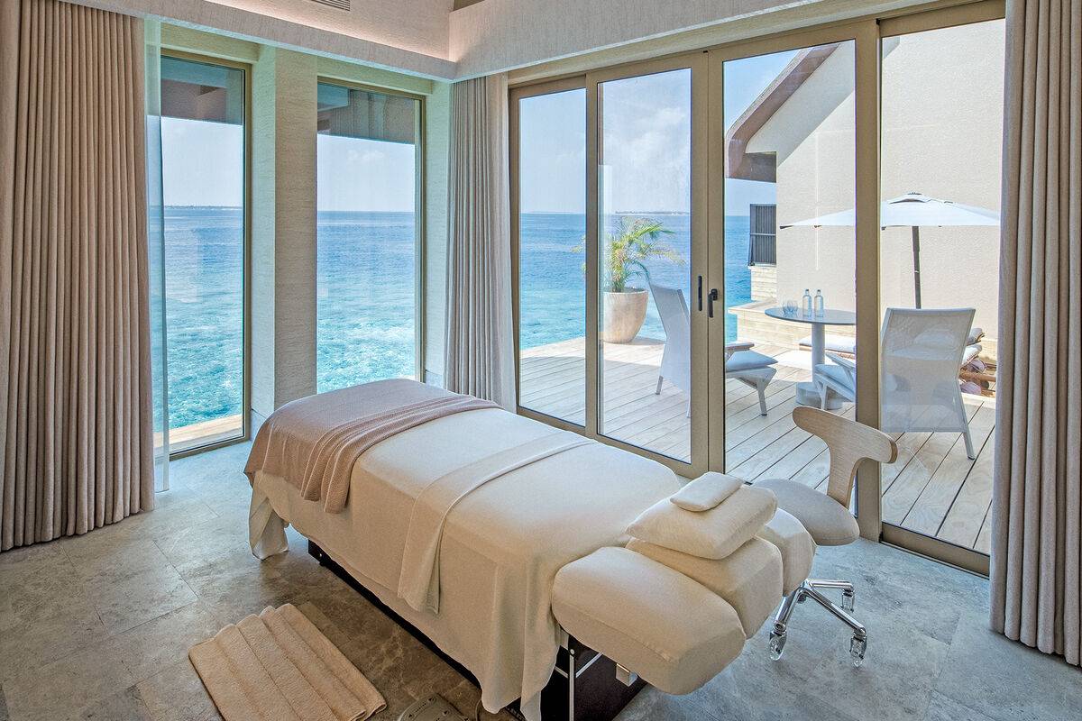 JOALI BEING | Four Bedroom Wellbeing Private Ocean Residence | Massageraum