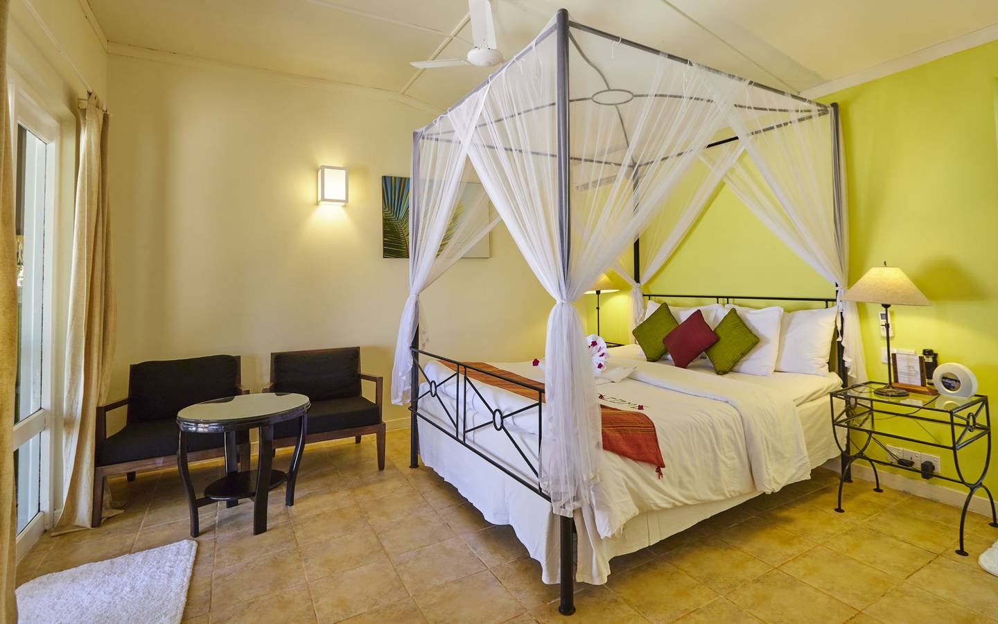 Premium Strand Bungalow