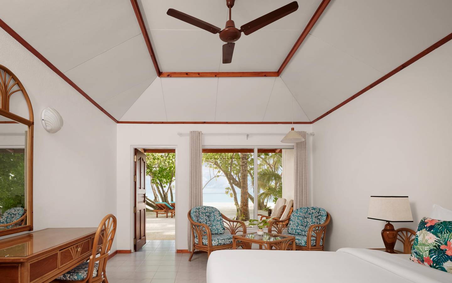 Villa_Park_Sun_Island_Beach_Villa_2