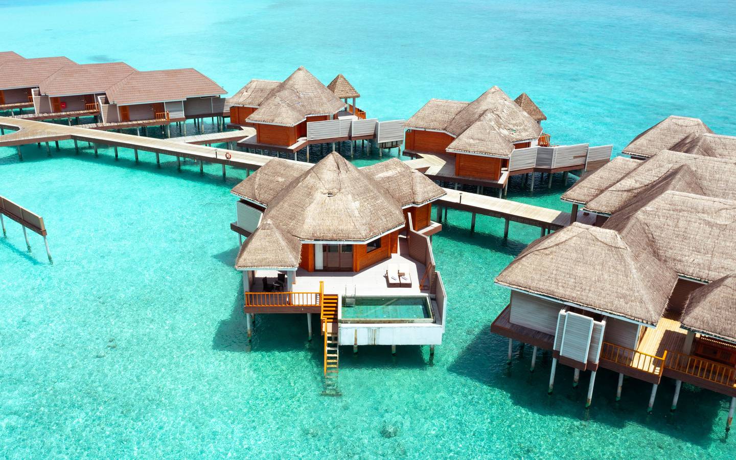 Brennia_Kottefaru_Over_Water_Suite_with_Pool_3