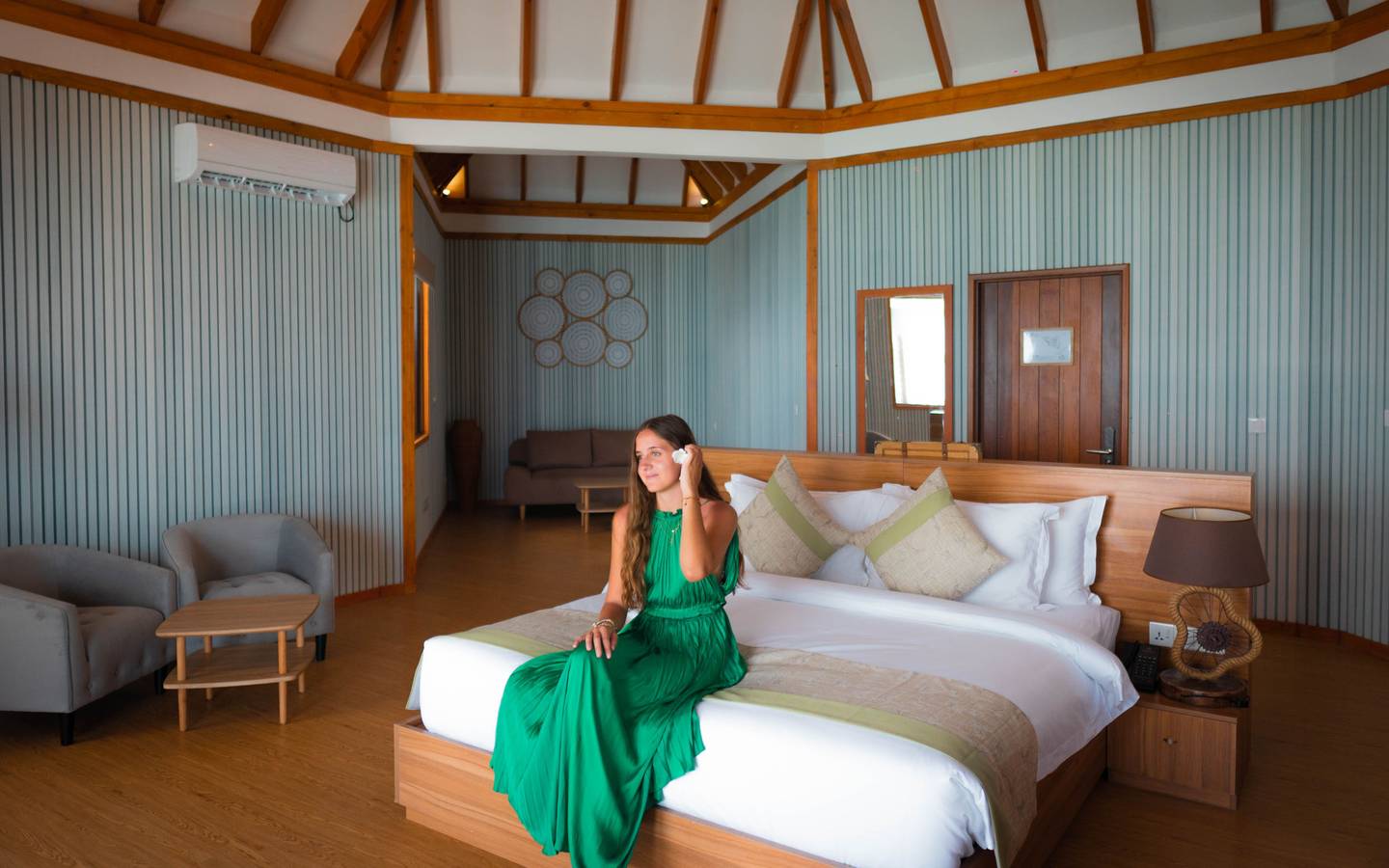 Brennia_Kottefaru_Over_Water_Suite_with_Pool_2