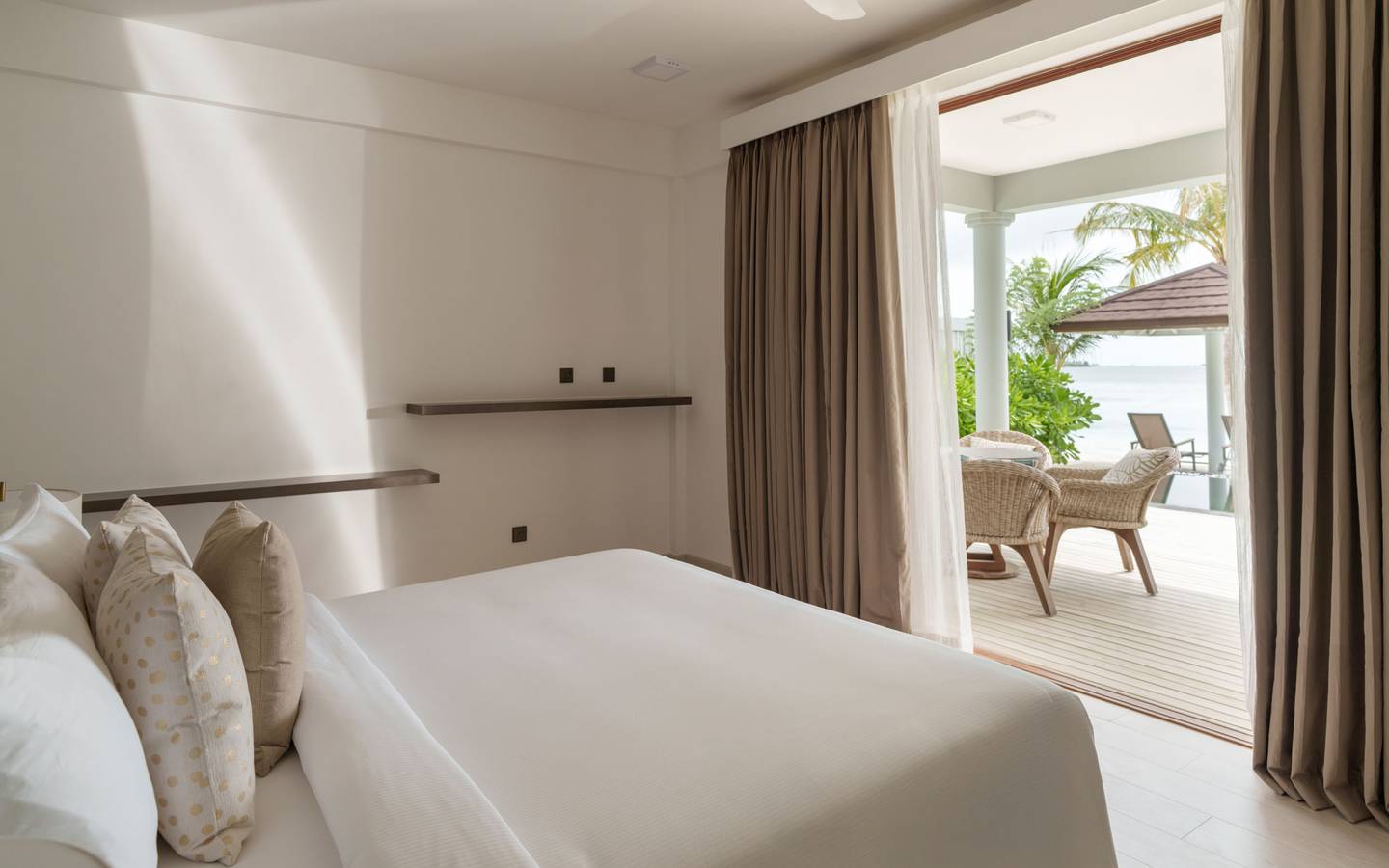 Sun_Siyam_Olhuveli_Dream_Island_2_Bedroom_Beach_Residence_Sleeping