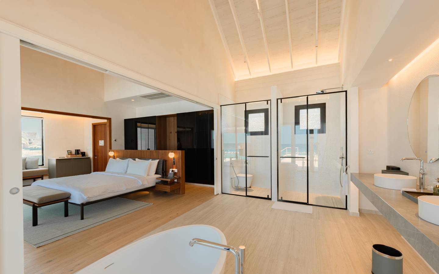 Ananea-Madivaru-Maldives-Water-Pool-Villa-Interior-3