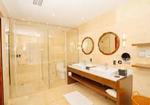 Nooe Maldives - Duplex Overwater Villa - Bathroom2