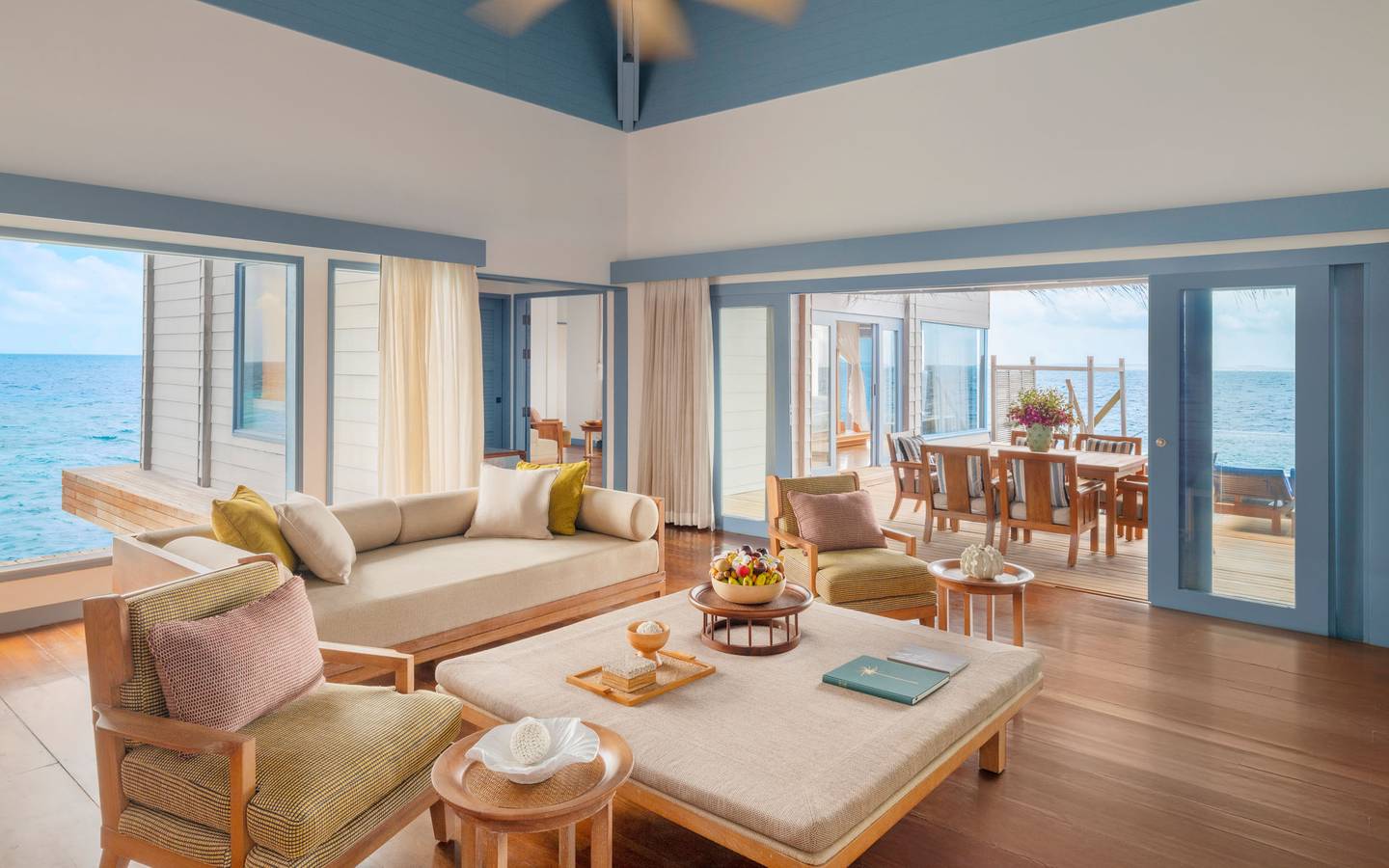 Halcyon_Private_Island_Horizon_Overwater_Reatreat_1_3