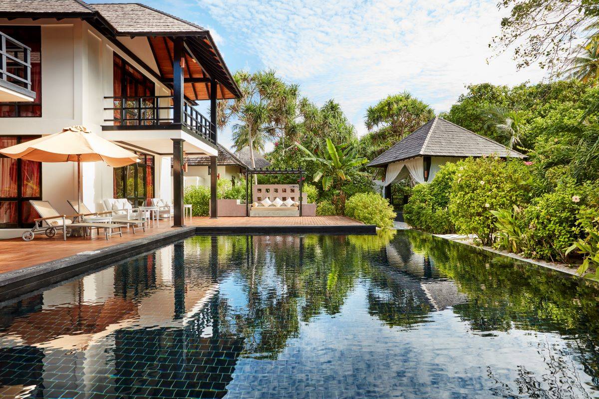 Sun Siyam Iru Fushi, Malediven, Celebrity Retreat, Terrasse mit Pool