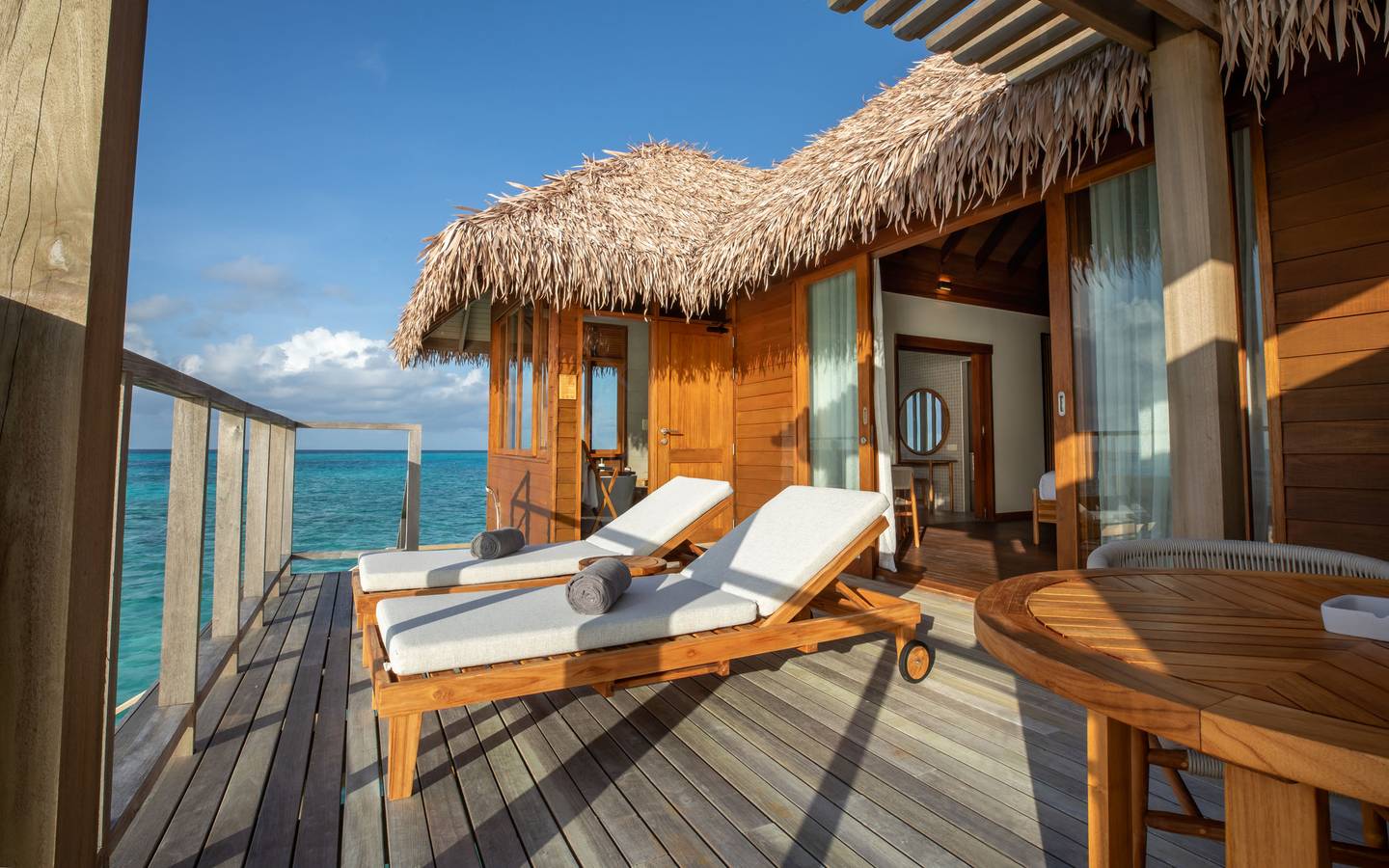 Barceló_Whale_Lagoon_Maldives_Sunset_Water_Villa_2