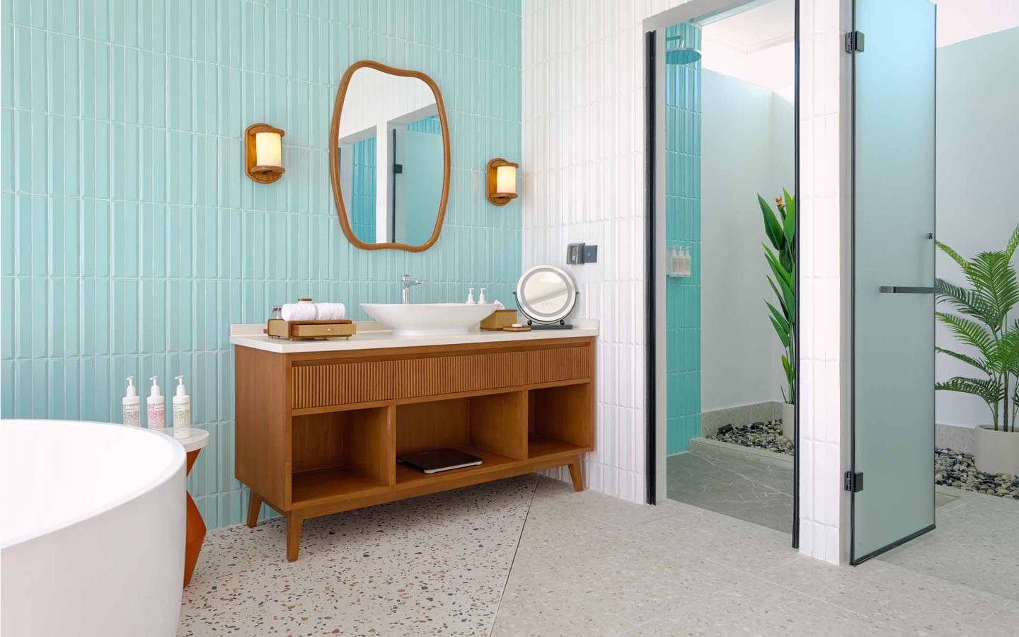 DusitD2_Feydhoo_Maldives_Premium_Overwater_Pool_Villa_4