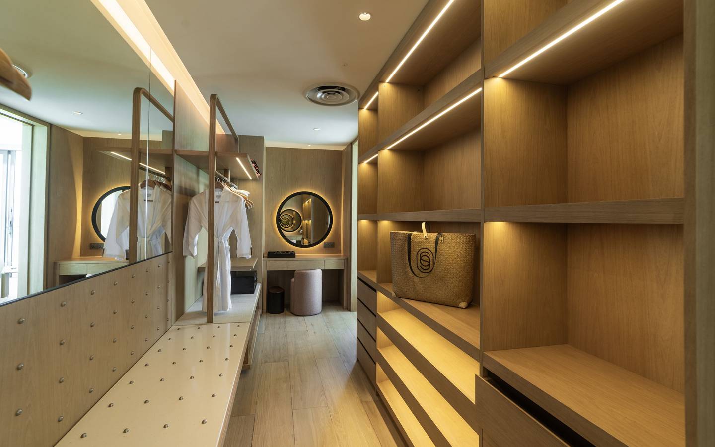 So_Maldives_Three_Bedroom_Ocean_Water_Pool_Atelier_21