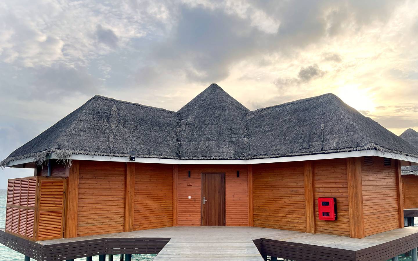 Brennia_Kottefaru_Over_Water_Suite_with_Pool_1