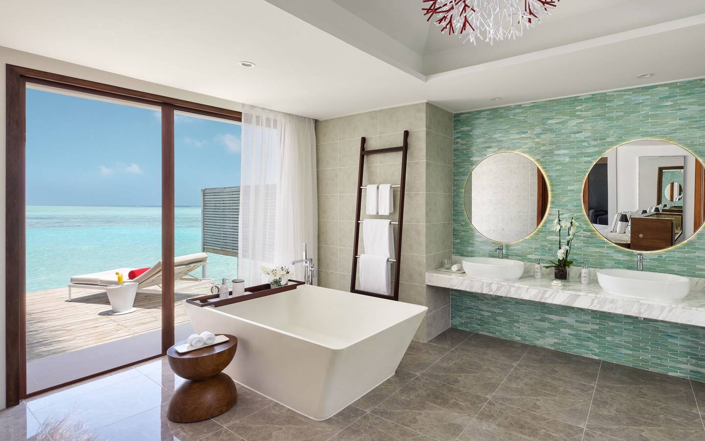 Niyama Private Islands - Over Pool Villa Bathroom