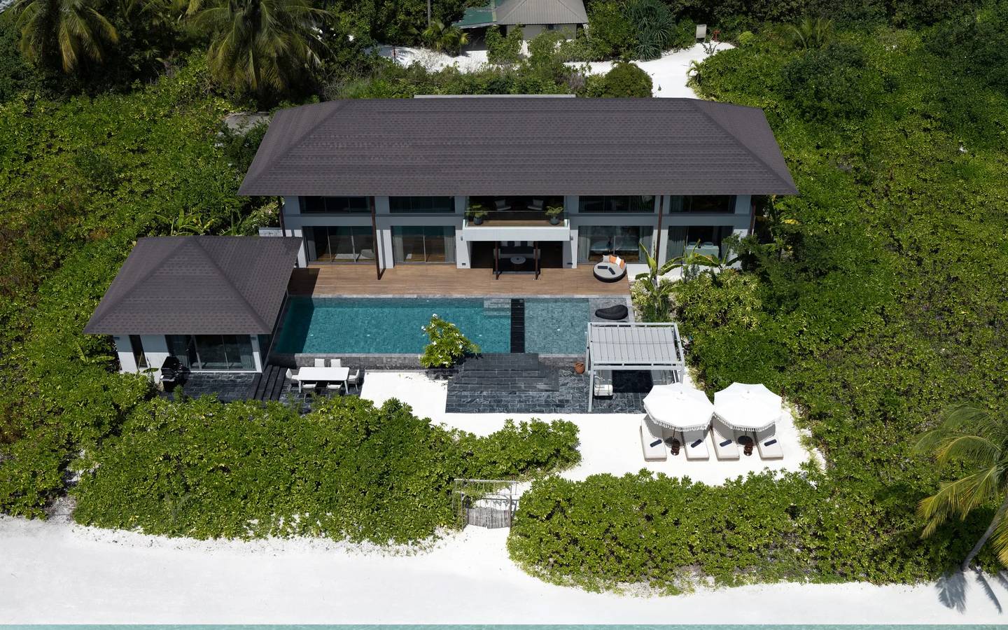 Madifushi_Private_Island_Maldives_Bella_Six_Villa_Aerial_6