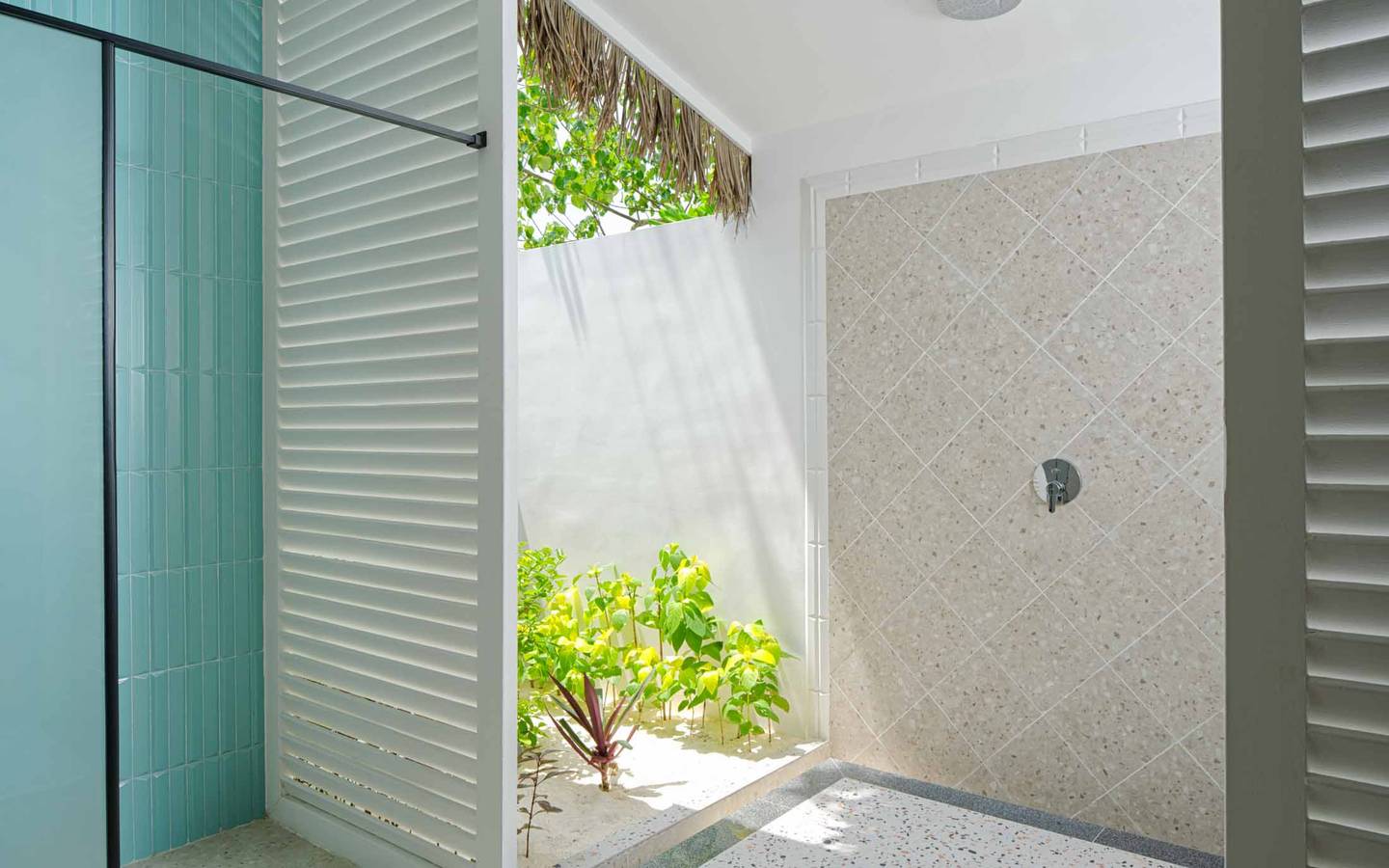 dusitD2-Feydhoo-Maldives-Beach-Villa-bad3