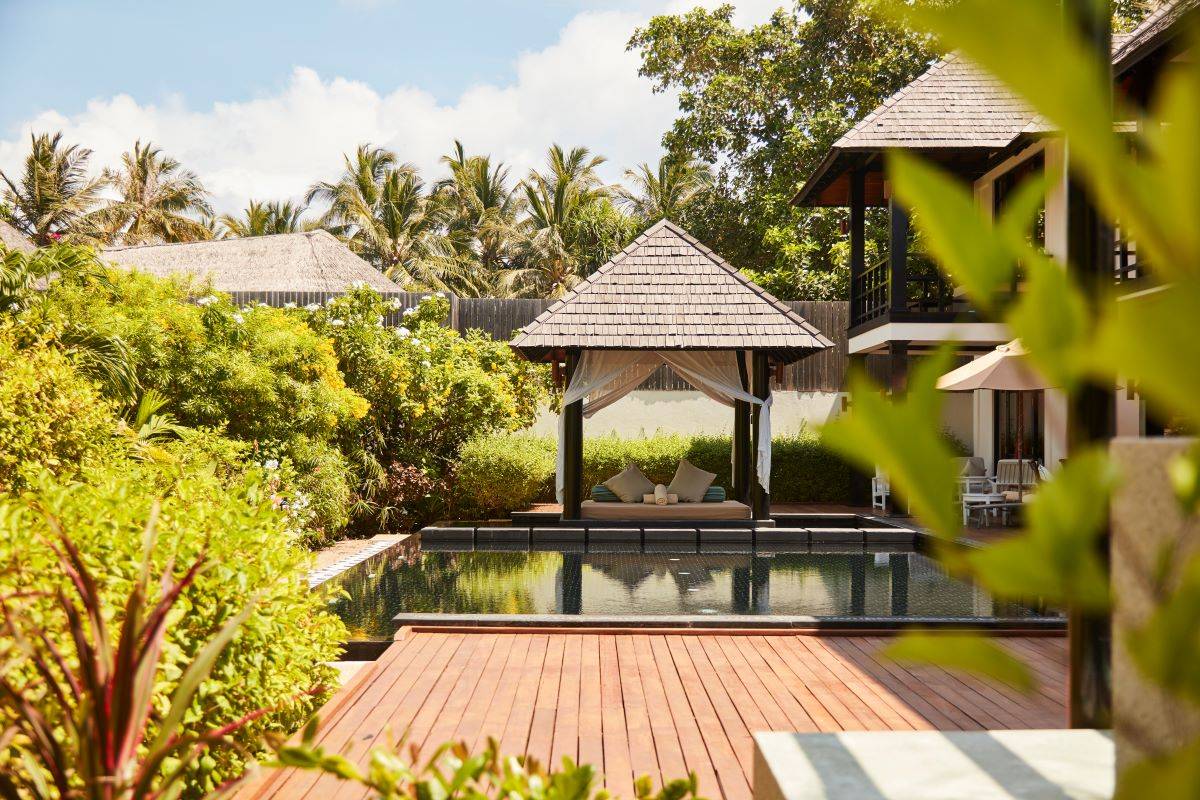 Sun Siyam Iru Fushi, Malediven, Celebrity Retreat, Pool und Cabana