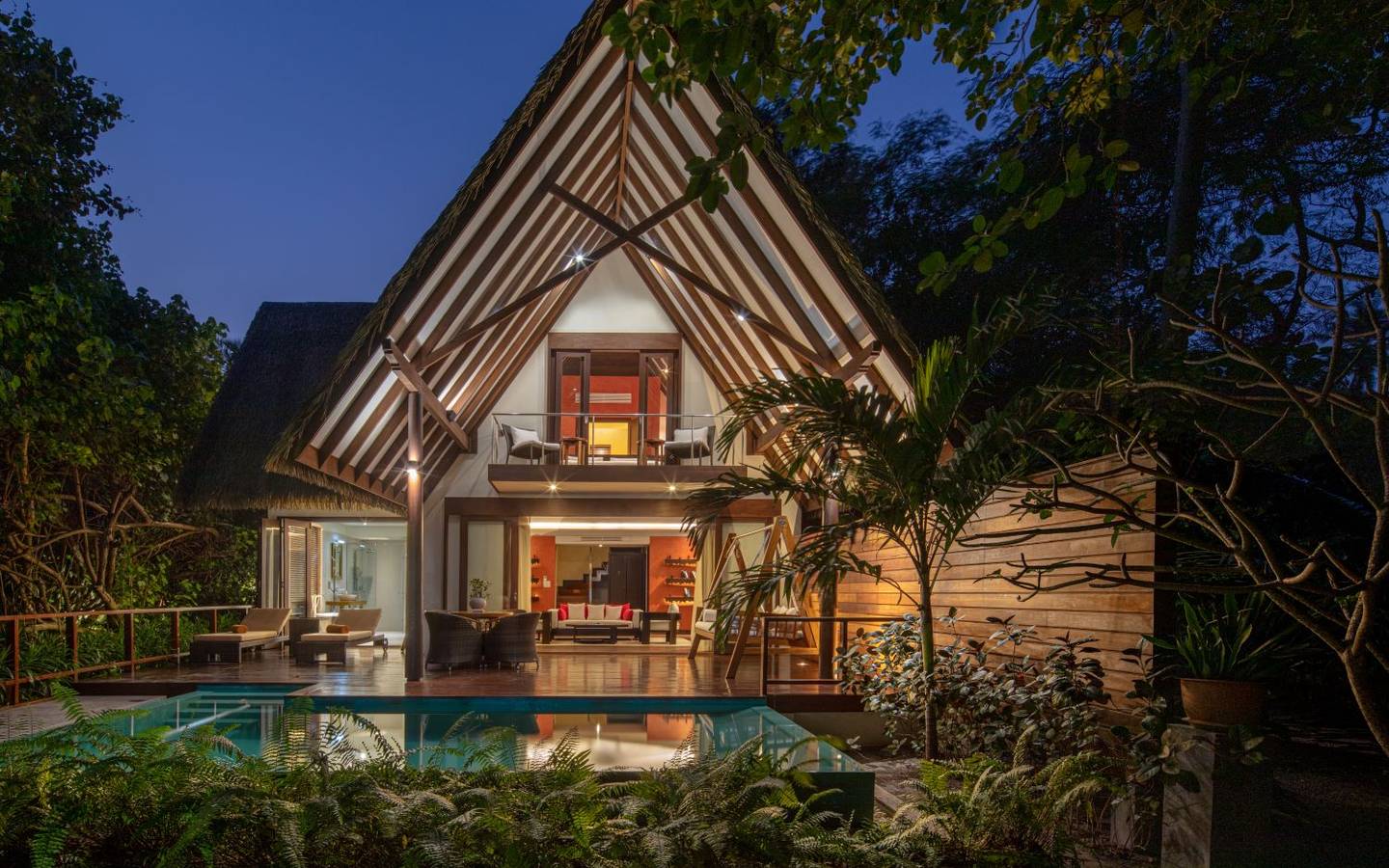 Duplex Honeymoon Suite