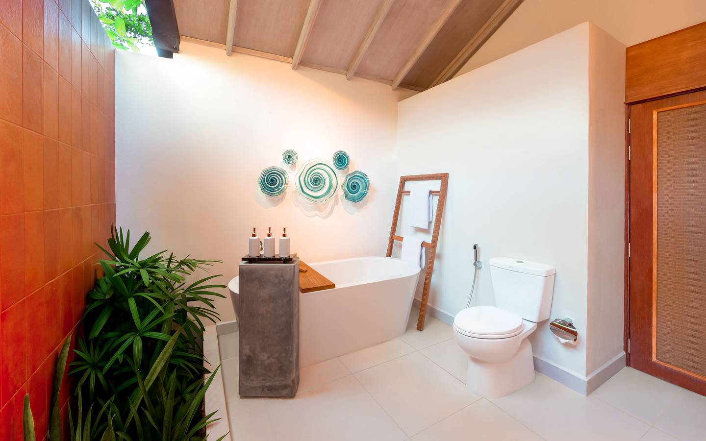 nh_Collection_Deluxee_Sunset_Villa_2