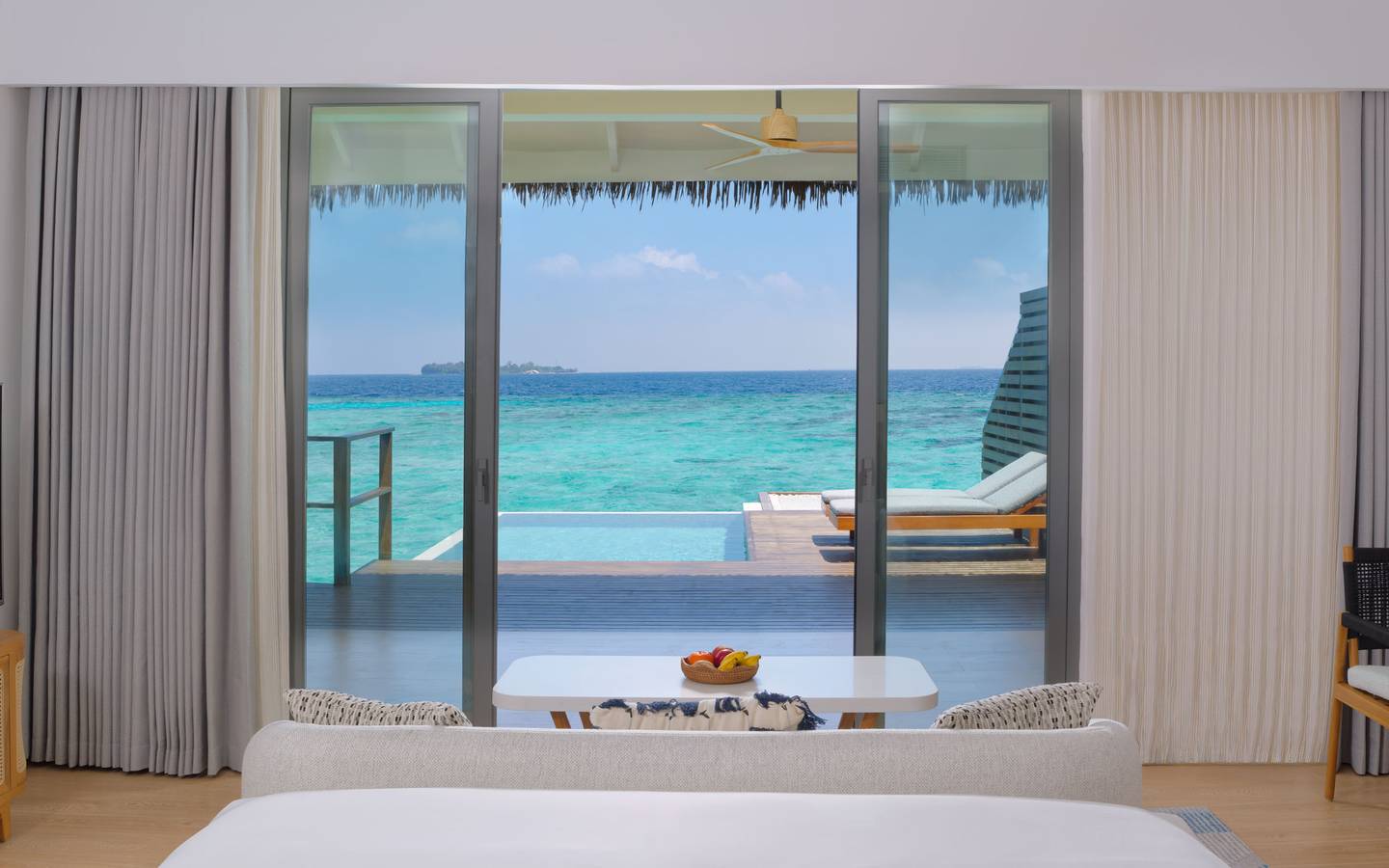 DusitD2_Feydhoo_Maldives_Premium_Overwater_Pool_Villa_2