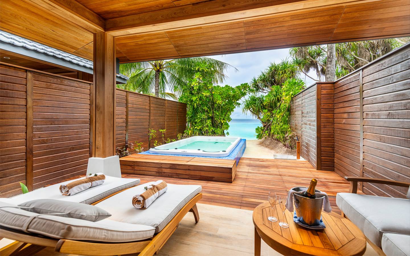 Beach Suite mit Jacuzzi, Lily Beach Resort & Spa_7