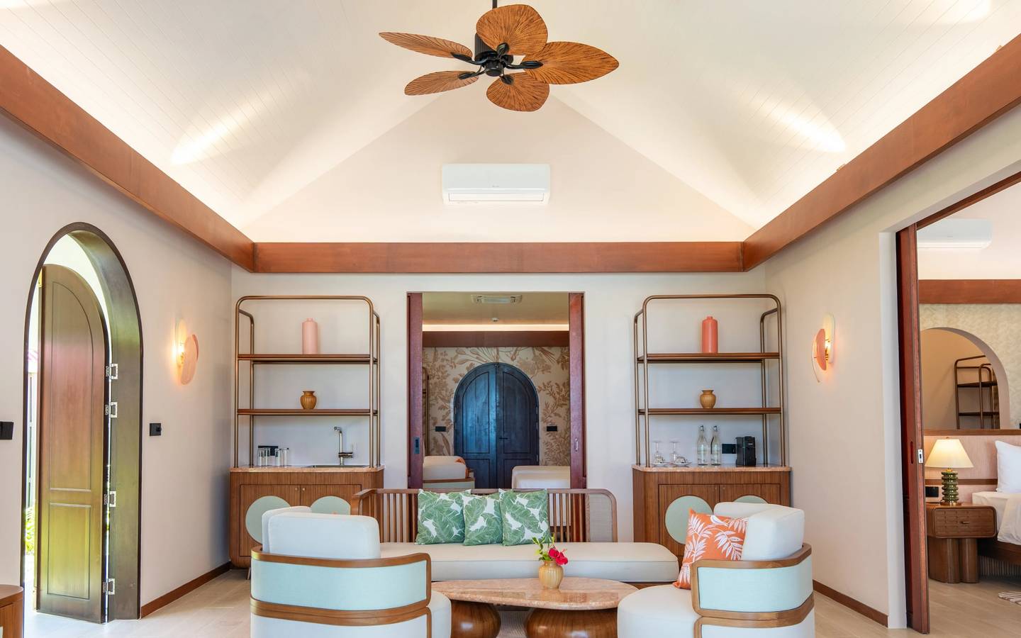 Villa_Park_Sun_Island_2_Bedroom_Beach_Pool_House_7