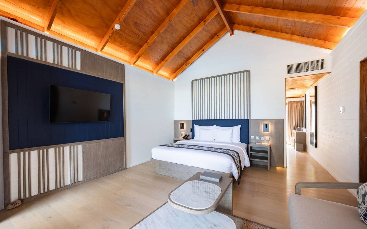Meeru_Island_Two_Bedroom-Beach-Pool-Villa-Aerial_Interieur_10