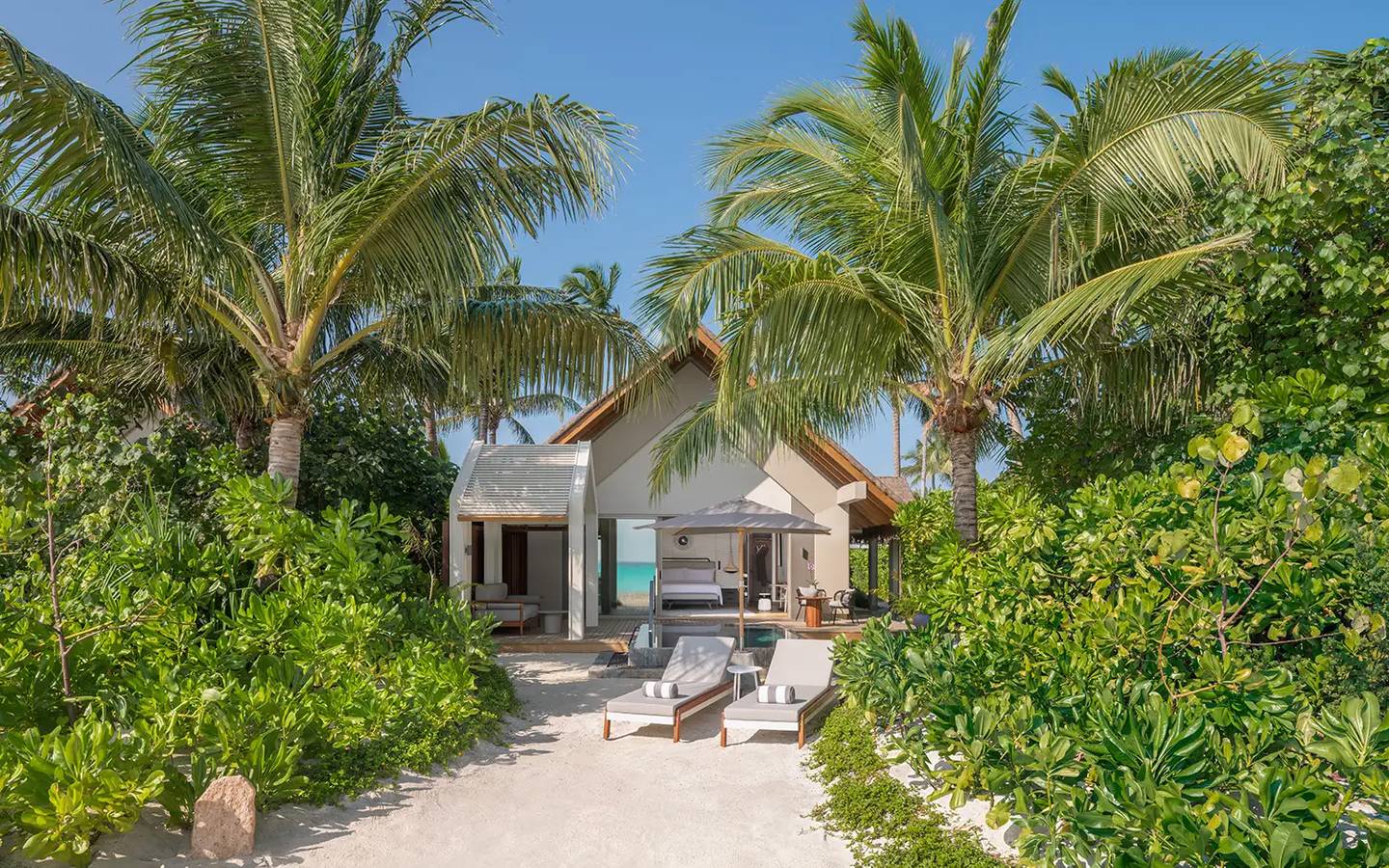 JW_Marriott_Maldives_Kaafu_Atoll_Island_Resort_Beach_Pool_Villa_2