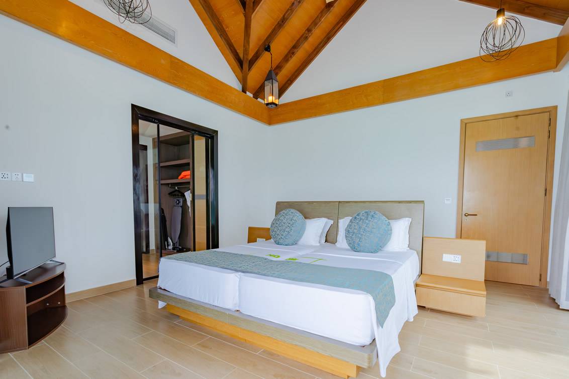 Nooe Maldives - Grand Solana Beach Villa - Bedroom