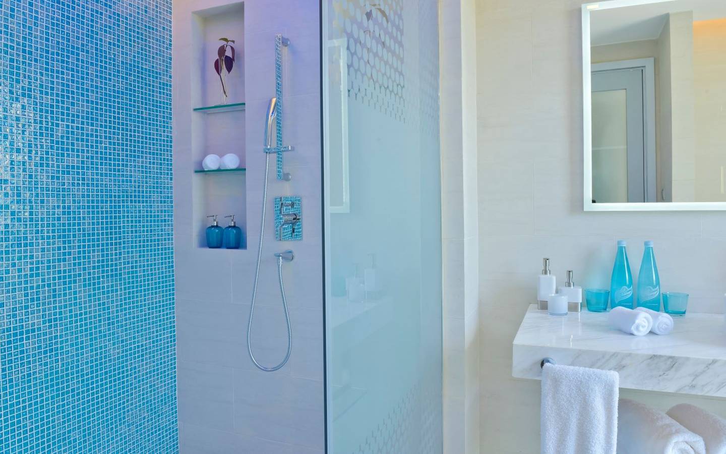 Kandima, Two Bedroom Family Sky Studio, Badezimmer