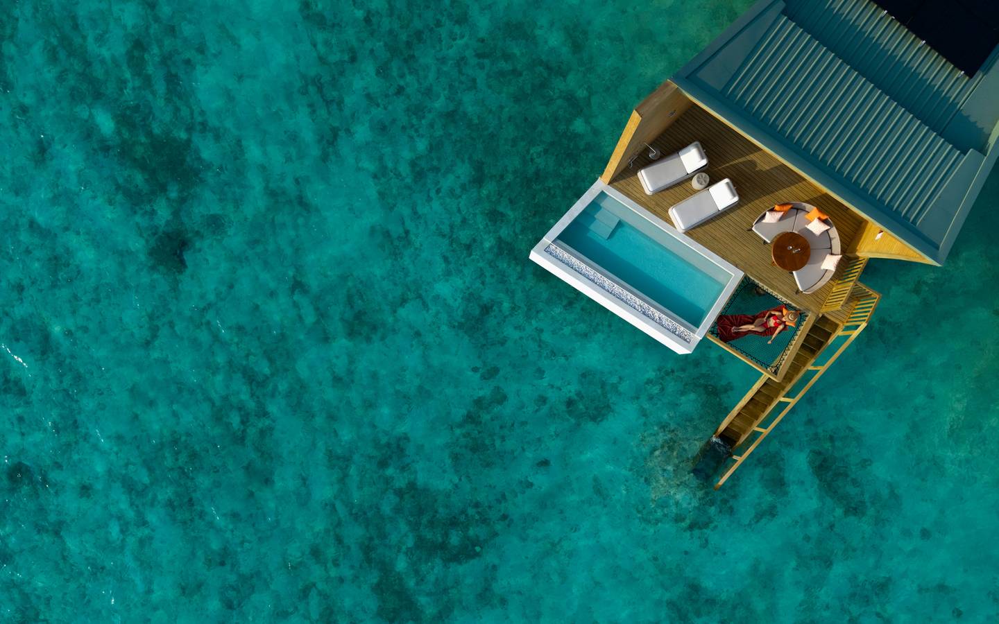 Centara_Mirage_Overwater_Sunrise_Pool_Villa_2