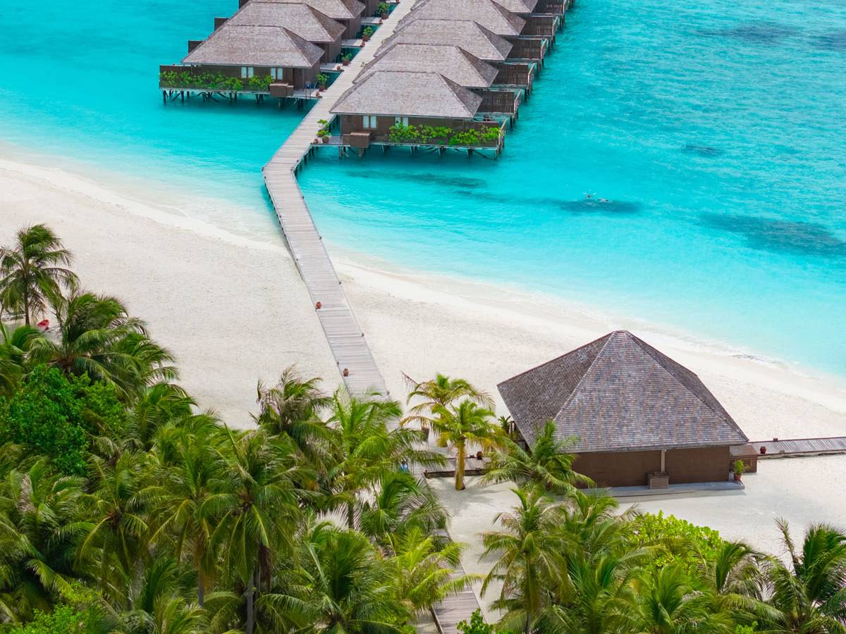 Meeru_Island_Ocean_Villa_aerial_3