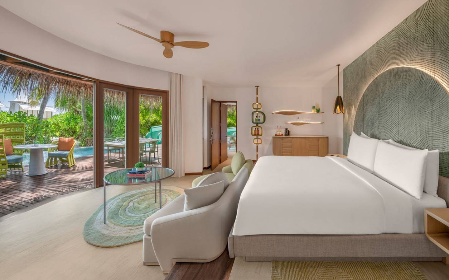 W_Maldives_Oasis_Beachvilla_mit_Rutsche_6