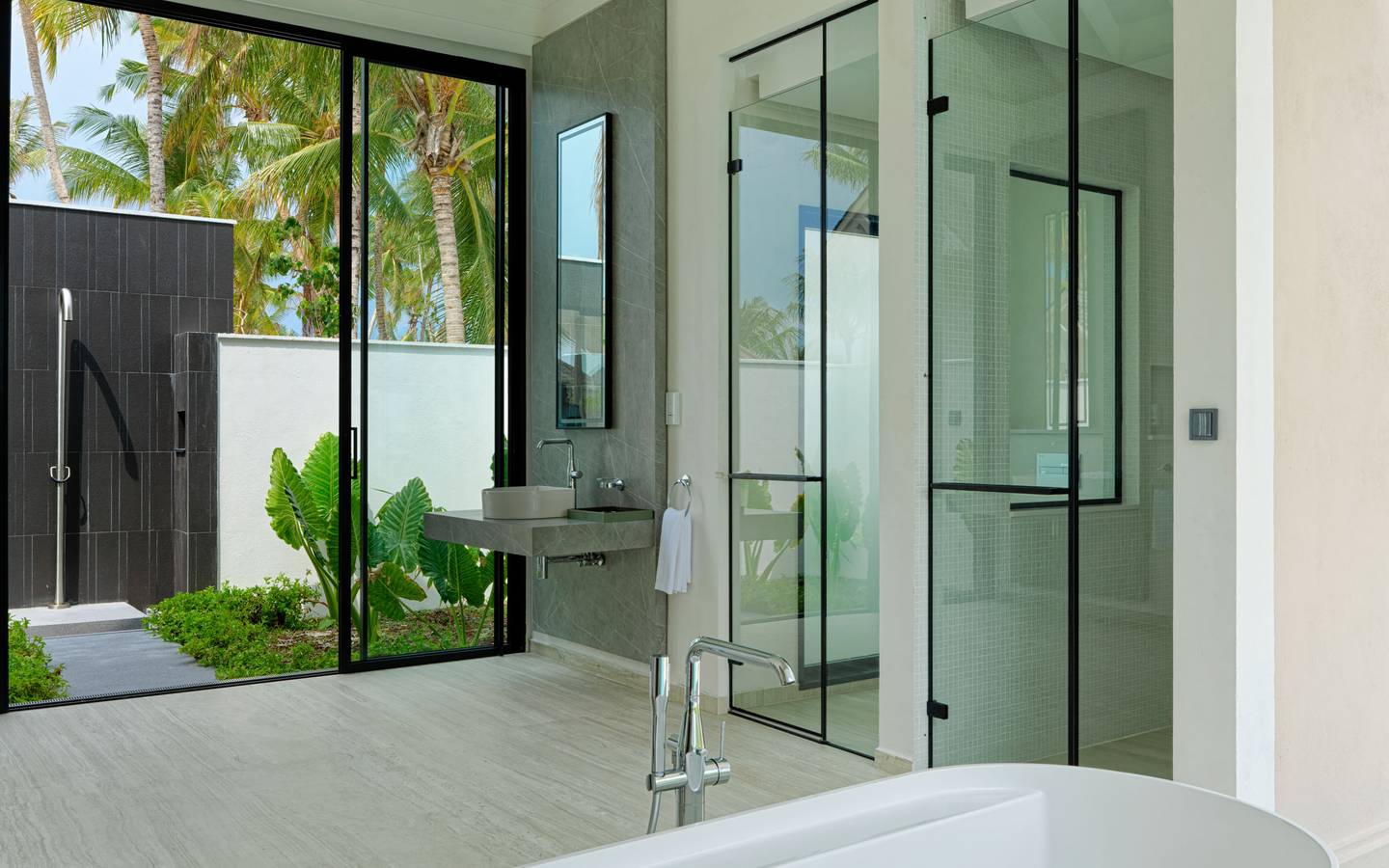 Ananea-Madivaru-Maldives-Deluxe-Beach-Pool-Villa-4