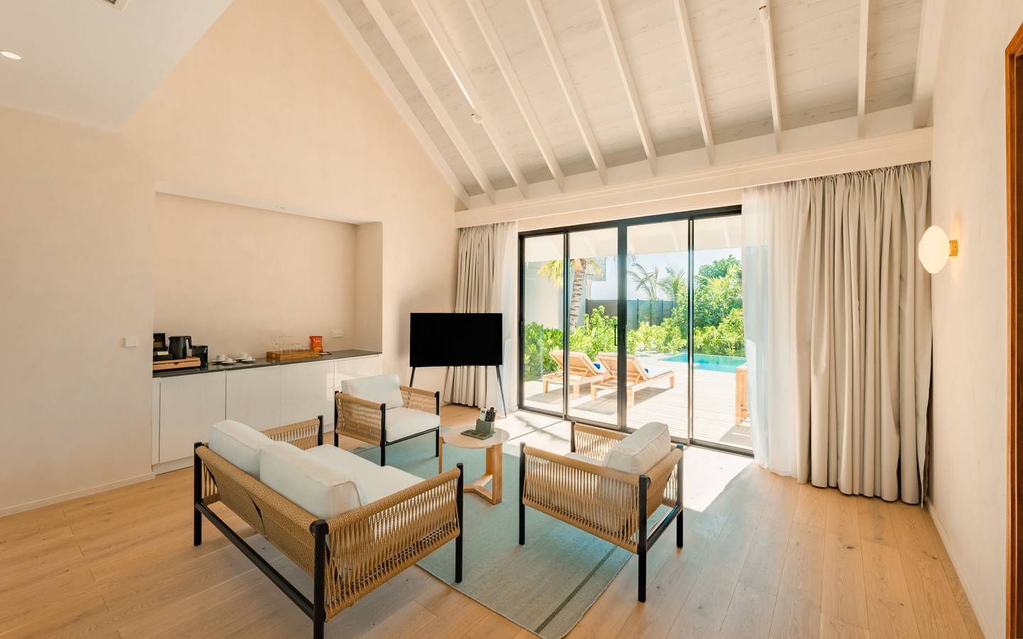 Ananea-Madivaru-Maldives-2-Bedroom-Beach-Pool-Villa-Living