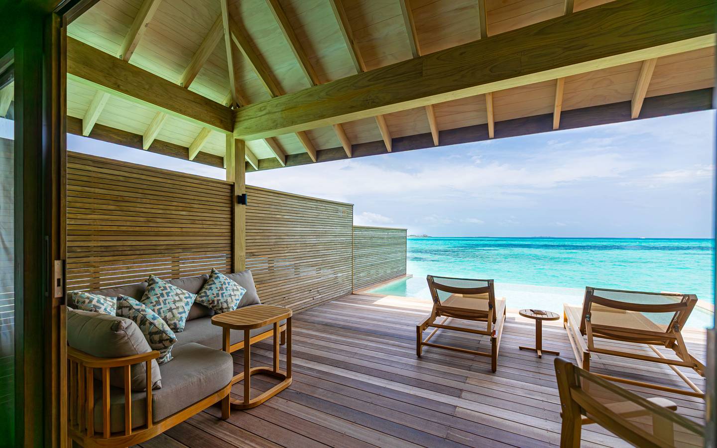 Nala_OceanPoolVillaExteriorPool&Deck_8