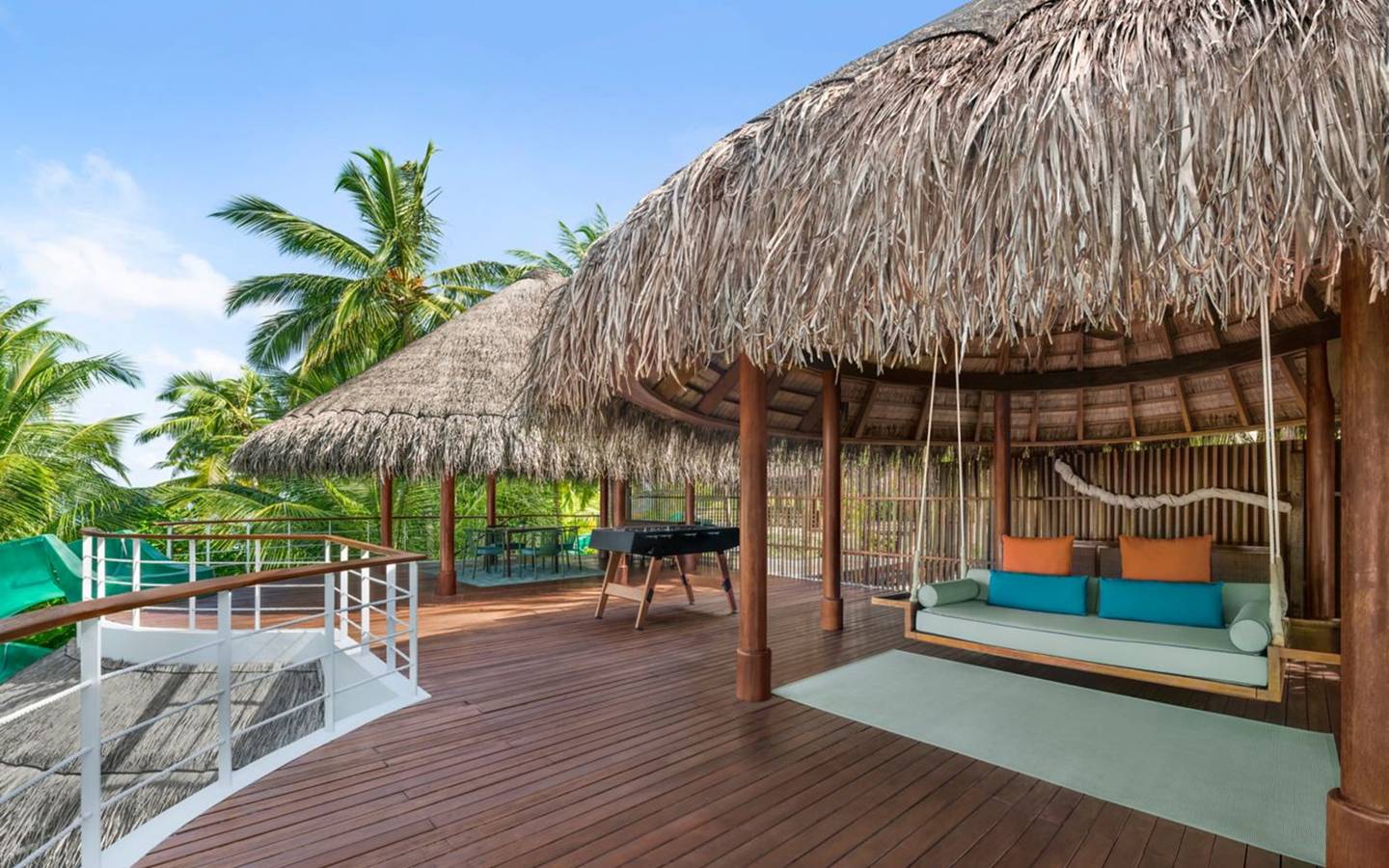 W_Maldives_Oasis_Beachvilla_mit_Rutsche_8