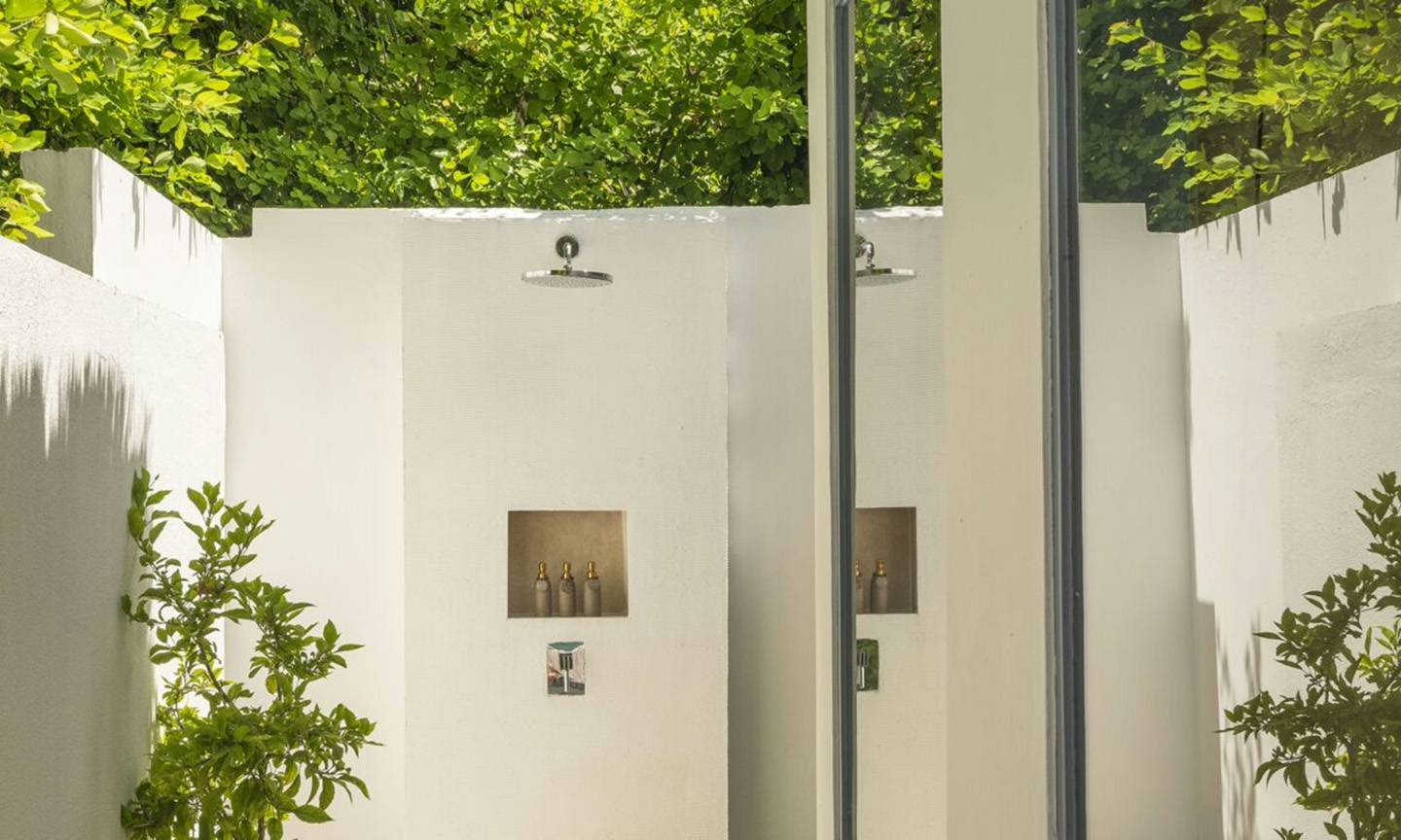 Oceanfront_Beach_Pool_Villa_4