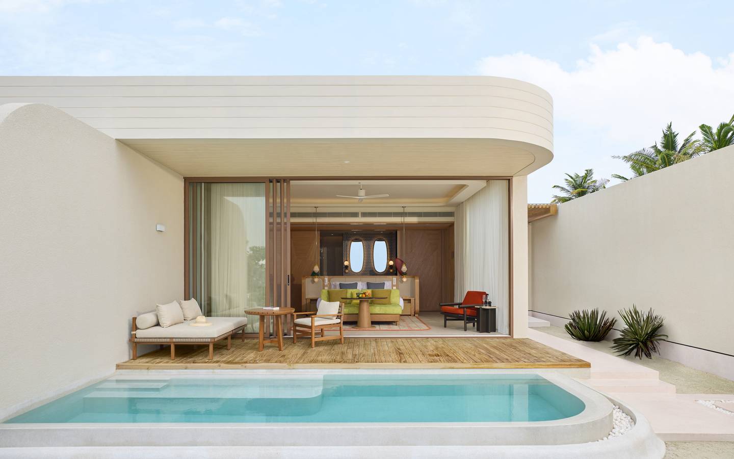 Centara_Grand_Lagoon_One_Bedroom_Sunset_Beach_Pool_Villa_1