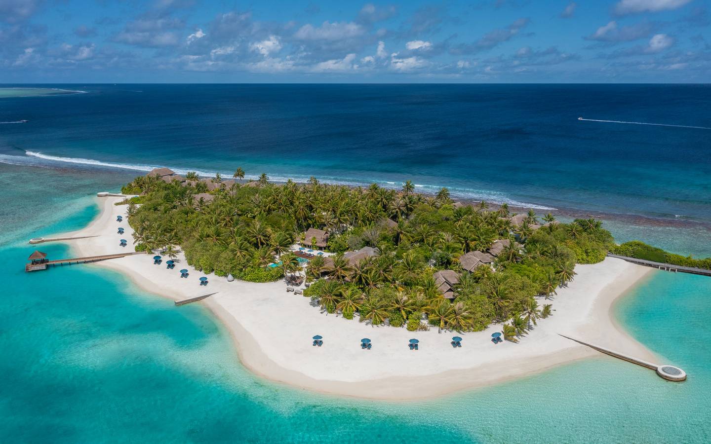 Naladhu_Private_Island_Maldives_Exterior_View_Aerial