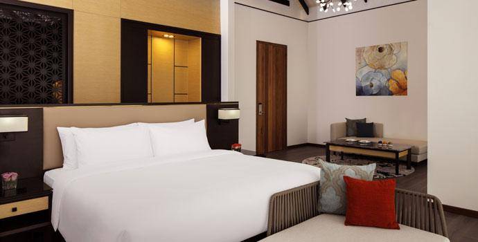 Schlafen, Overwater Villa with Private Pool, Radisson Blu Resort Maldives