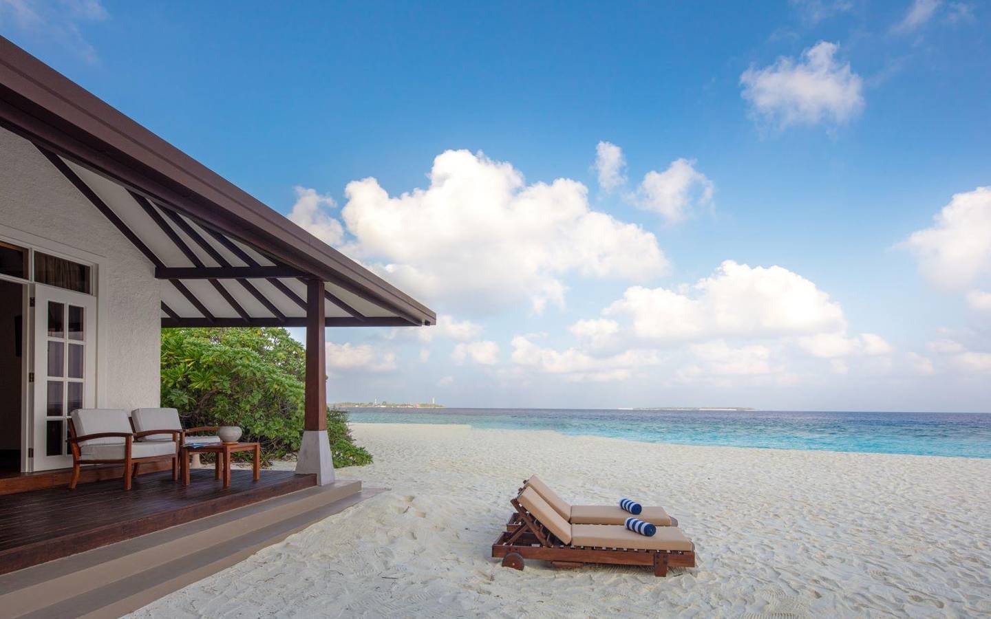 Deluxe Beach Villas